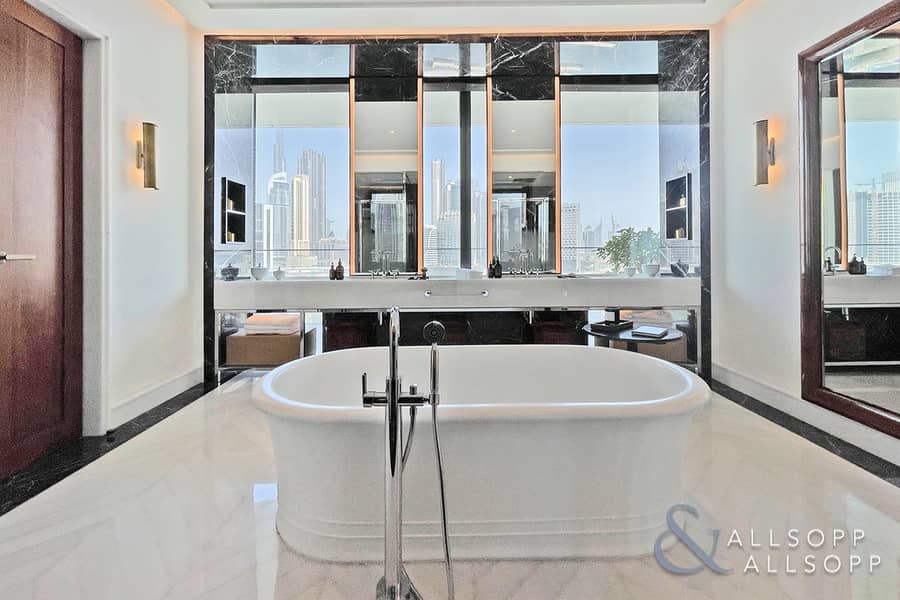 10 Ultimate Luxury | 3 Bed+Maids | Water View