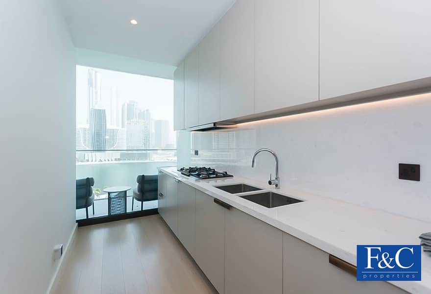 11 Stunning Duplex | Canal View | Modern Design