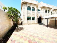 Lavish/ Spacious Private Vila For Rent With 5 Bedrooms Hall And Majlis In The City Of Al Mushrif.
