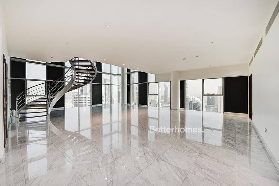 Luxurious | Triplex Penthouse | Vacant