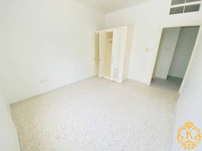 4 Bedroom Flat for Rent in Hamdan Street, Abu Dhabi - FRcvB4coimsZg0ONn04sVMMAOVdaxNmKtM4Y1a7x