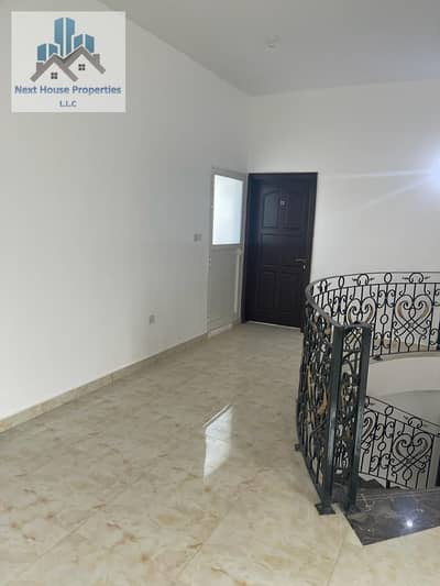 Studio for Rent in Shakhbout City, Abu Dhabi - For Rent, Wonderful Huge Studio With huge Kitchen And Bathroom, No Agency Fees