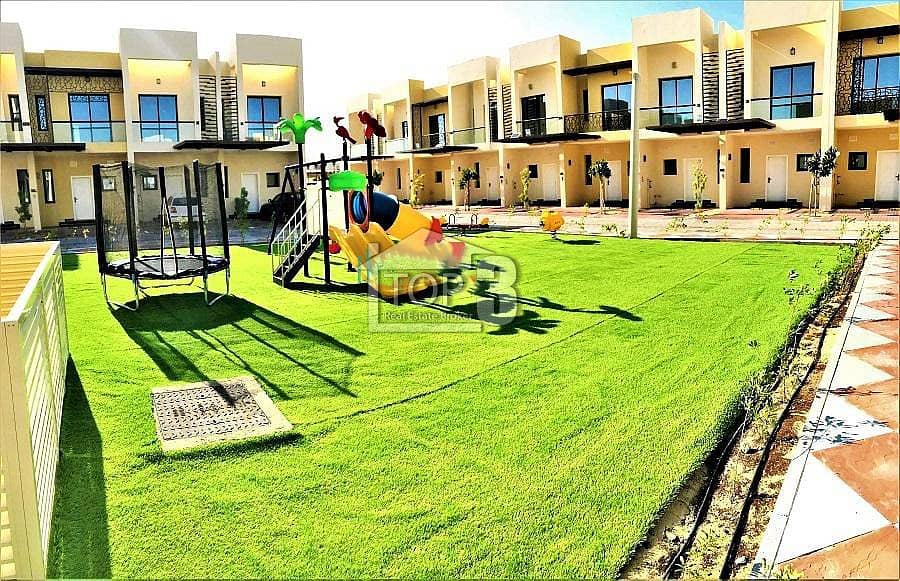 Stunning Unique Brand New 2 Bedroom Townhouse for rent 55k only in Sahara Meadows 2 Dubai South near