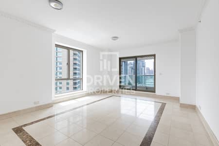 2 Bedroom Apartment for Sale in Dubai Marina, Dubai - Spacious with Study Room | Marina View | Vacant