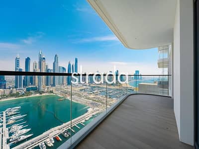 2 Bedroom Apartment for Sale in Dubai Harbour, Dubai - Vacant | High Floor | Marina Skyline Views