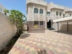 HOT OFFER PRIVATE ENTRANCE 5 BHK WITH MAJLIS AND HALL AT PRIME LOCATION