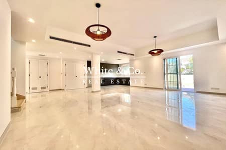 3 Bedroom Townhouse for Sale in Arabian Ranches, Dubai - Extended | Stunning Upgrades | Vacant