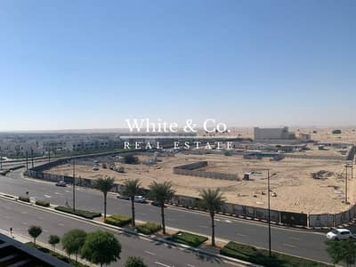 2 Bedroom Flat for Sale in Town Square, Dubai - Upgraded Kitchen | Vacant Oct 2024