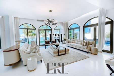 4 Bedroom Villa for Sale in Palm Jumeirah, Dubai - Fully Renovated I High number l G+2 Approved