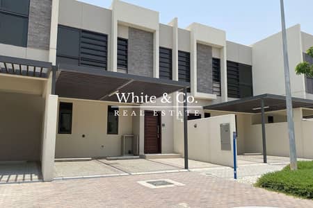3 Bedroom Townhouse for Sale in DAMAC Hills 2 (Akoya by DAMAC), Dubai - 3 Bedrooms + Maids Room | Odora | Vacant