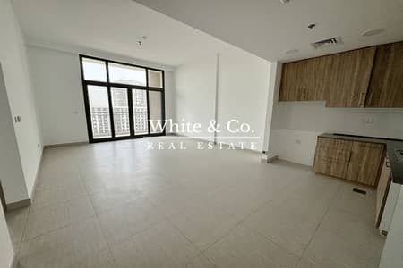 3 Bedroom Flat for Sale in Town Square, Dubai - Two En-Suites | Town Square View | Vacant