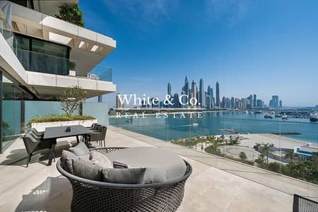 4 Bedroom Flat for Sale in Palm Jumeirah, Dubai - Huge 4 Bed | Second Living Area | VOT