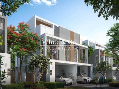 4 Bedroom Villa for Sale in Tilal Al Ghaf, Dubai - Closed Kitchen| Single Row |Entertainment