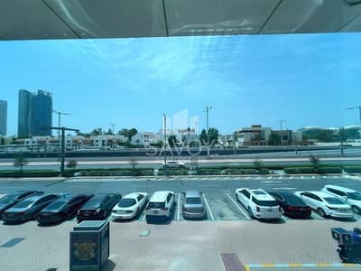 Office for Rent in Al Mina, Abu Dhabi - SPACIOUS FITTED OFFICE|PRIME LOCATION|CITY VIEW