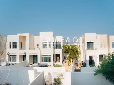 3 Bedroom Townhouse for Sale in Reem, Dubai - J Type | Big Plot | Rented | Corner unit