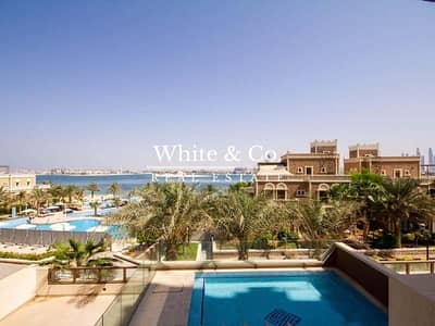 5 Bedroom Villa for Sale in Palm Jumeirah, Dubai - Flawless | Skyline View | Pool + Terrace