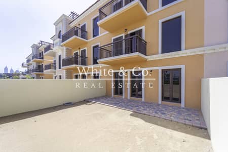 3 Bedroom Townhouse for Sale in Jumeirah, Dubai - 360° Panoramic Views | VOT | Negotiable