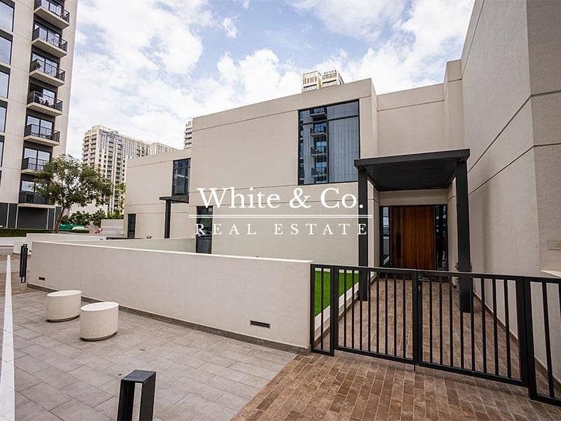 BOULEVARD TOWNHOUSE | 3 BED | UPGRADED