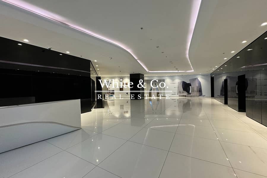 Luxury office |Half Floor|Genuine Listing