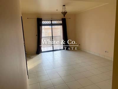 2 Bedroom Flat for Sale in Downtown Dubai, Dubai - 2 Bedrooms | Old Town | Community View