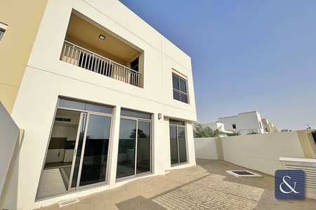 4 Bedroom Villa for Rent in Town Square, Dubai - Vacant | 4 Bedroom Pus Maids | End Unit