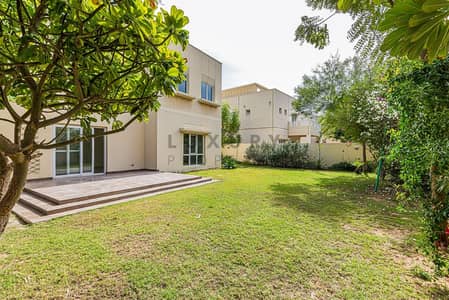 3 Bedroom Villa for Rent in The Meadows, Dubai - Upgraded Villa | Elite | Vastu Compliant