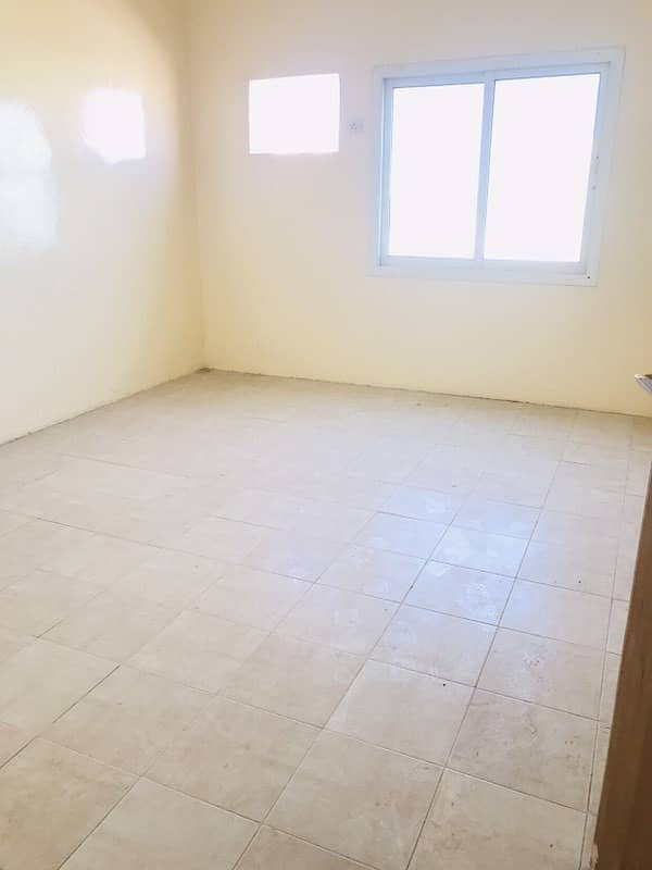 for rent 2 bed hall goodclean