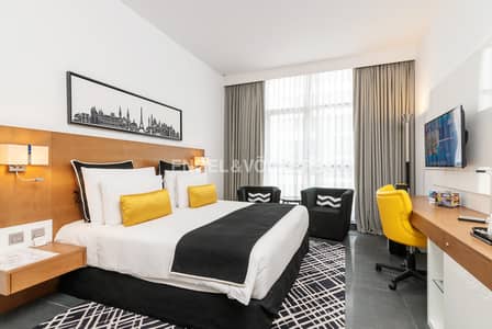 شقة فندقية  للبيع في برشا هايتس (تيكوم)، دبي - شقة فندقية في فندق سكاي سنتر،برشا هايتس (تيكوم) 1000000 درهم - 8939834
