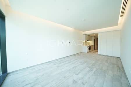 Studio for Sale in Business Bay, Dubai - Studio | Fully Furnished| Burj Khalifa-Canal View
