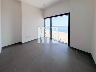 2 Bedroom Apartment for Rent in Al Reem Island, Abu Dhabi - Exquisite Seaside Sanctuary | Luxury Apartment with Spectacular Ocean Views