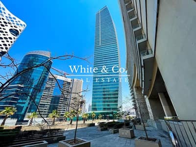 شقة 1 غرفة نوم للبيع في الخليج التجاري، دبي - شقة في برج يوبورا 1،برج يو بورا،الخليج التجاري 1 غرفة 1050000 درهم - 8936518