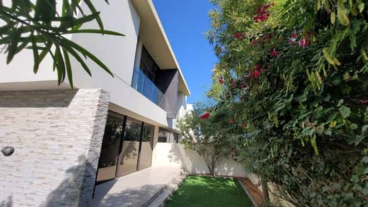 3 Bedroom Villa for Rent in DAMAC Hills, Dubai - Flora Damac, Unfurnished, Closed Kitchen,Maidroom