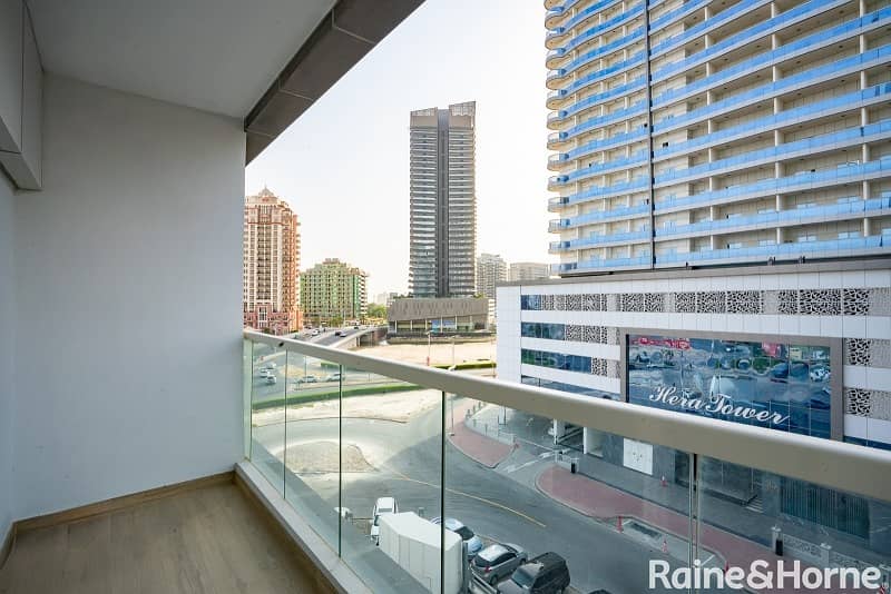 شقة في المساكن الحمراء،مدينة دبي الرياضية 1 غرفة 650000 درهم - 8941075