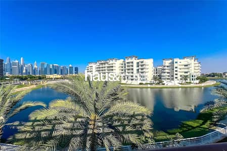 4 Bedroom Townhouse for Sale in Jumeirah Islands, Dubai - Great Location | Lake and Skyline views | Spacious