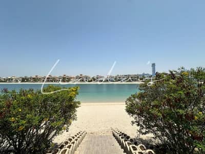 4 Bedroom Villa for Rent in Palm Jumeirah, Dubai - Luxurious 4-bed | Central Rotunda Villa