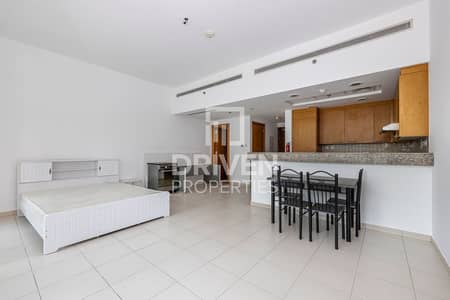 Studio for Rent in Business Bay, Dubai - Spacious and Bright Studio | Ready To Move In