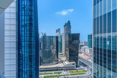 فلیٹ 2 غرفة نوم للبيع في الخليج التجاري، دبي - شقة في برج L،الأبراج الإدارية،الخليج التجاري 2 غرف 2400000 درهم - 8942005