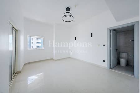 2 Bedroom Apartment for Sale in Jumeirah Lake Towers (JLT), Dubai - High ROI | On High Floor | Good Location