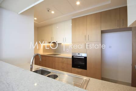 Stunning 2 beds | 4 cheques | Lake view Stunning 2 beds | 4 cheques | Lake view