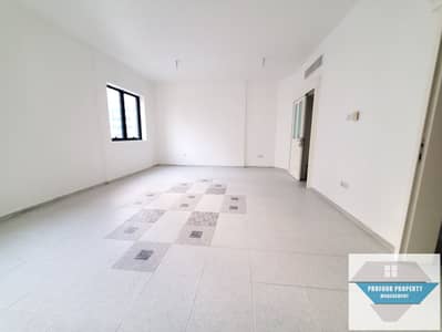 شقة 4 غرف نوم للايجار في شارع حمدان، أبوظبي - 20240501_183042. jpg