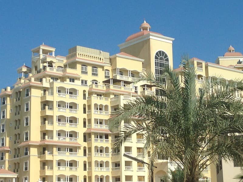 For rent furnished executive 1 bed sea view flat