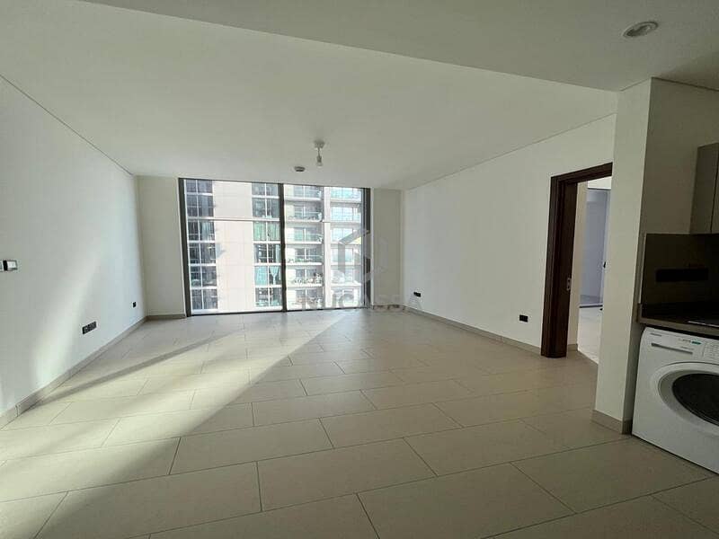 SPACIOUS 1BR AVAILABLE | UNFURNISHED