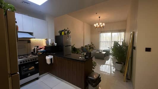2 Bedroom Flat for Sale in International City, Dubai - photo_5854824810486546903_y. jpg