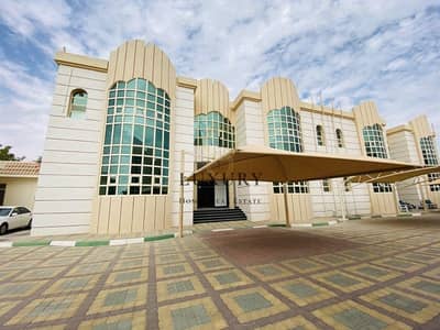 5 Bedroom Villa for Rent in Falaj Hazzaa, Al Ain - Common Entrance | Beautiful Compound | Near School