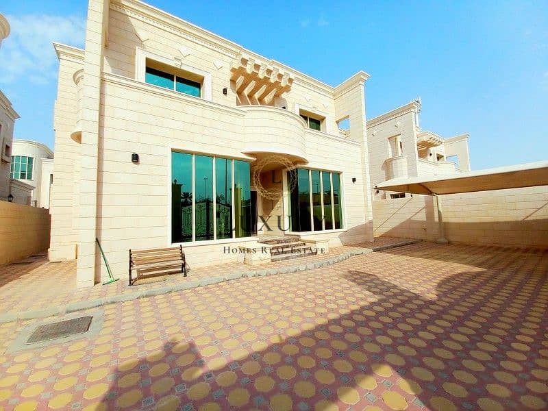 位于阿尔伊卡比耶，Al Khalidiyya 5 卧室的别墅 130000 AED - 8917386