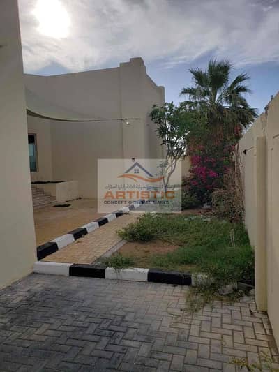 3 Bedroom Villa Compound for Rent in Shakhbout City, Abu Dhabi - LXH7yAHOxrlZyKL0dHbNkRyx8kptgbxfHVvhVO3M