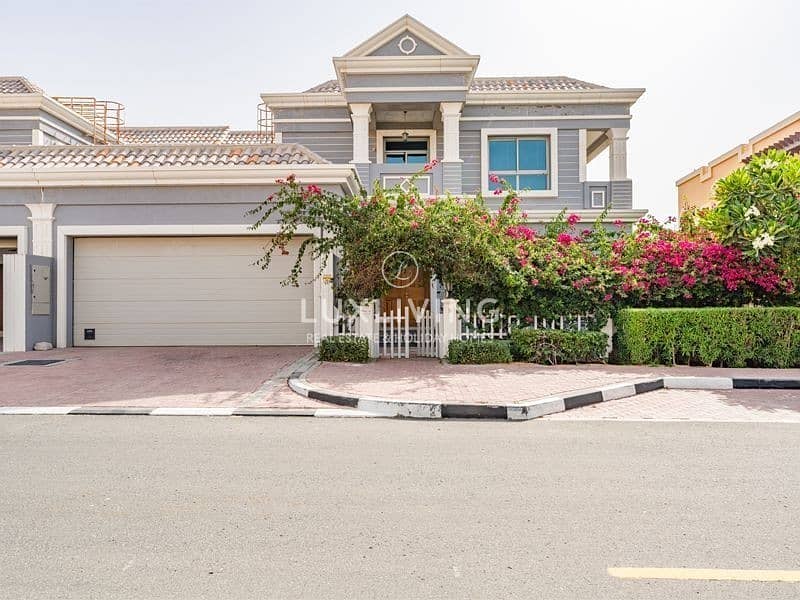 Huge Plot | Spacious Layout | Immaculate Villa