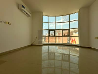 Sunny Window @ Private Entrance / Separate Kitchen / KCA / Monthly-2400