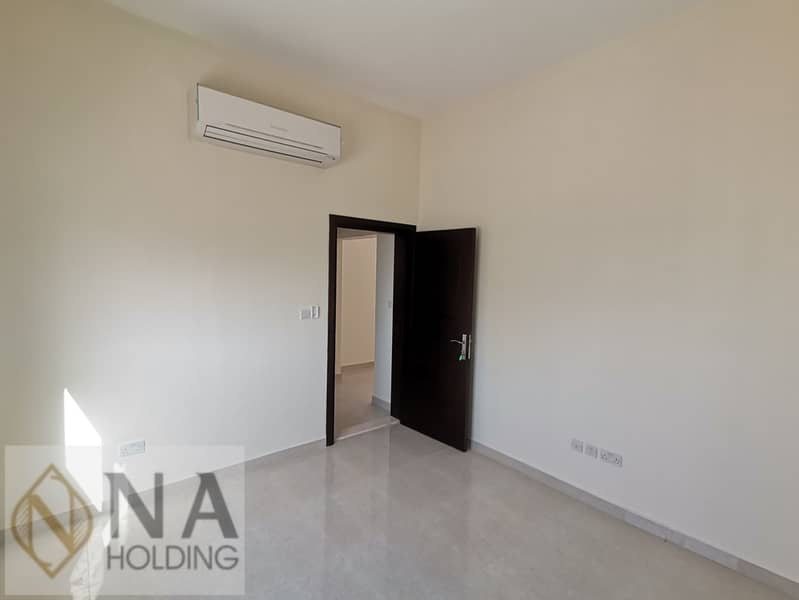 3 rooms and a hall, the first inhabitant, excellent finishing: a privileged location in the city of Al-Shamkha