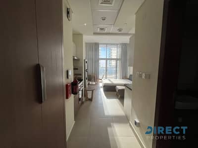 شقة فندقية  للبيع في الفرجان، دبي - شقة فندقية في عزيزي ستار،الفرجان 599000 درهم - 8947620